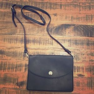 CROSS BODY PURSE